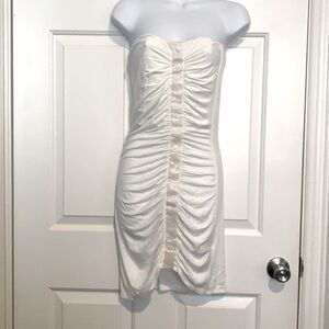 Sky Sexy White Club-wear Dress with shiny sequence down the middle. Size L